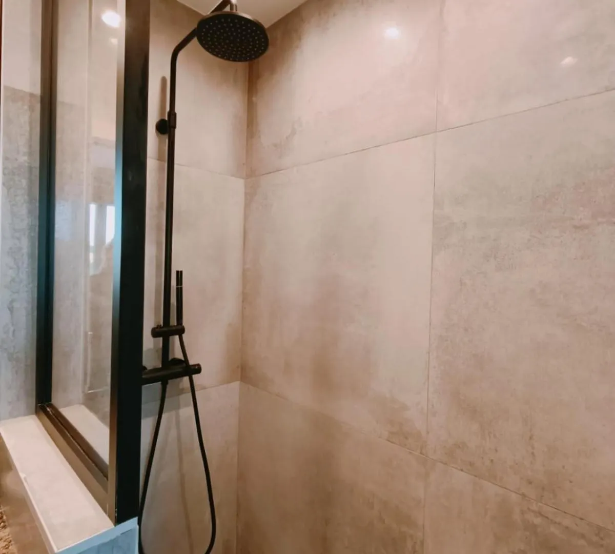 L'Ecrin D'Azur Appartement 5 Personnes A 5 Minutes A Pied De La Mer Saint-Raphael  Apartment