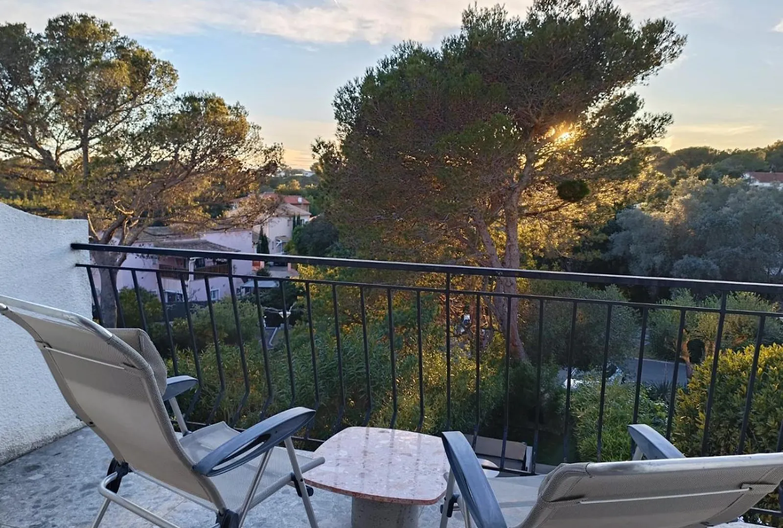 L'Ecrin D'Azur Appartement 5 Personnes A 5 Minutes A Pied De La Mer Saint-Raphael  Apartment